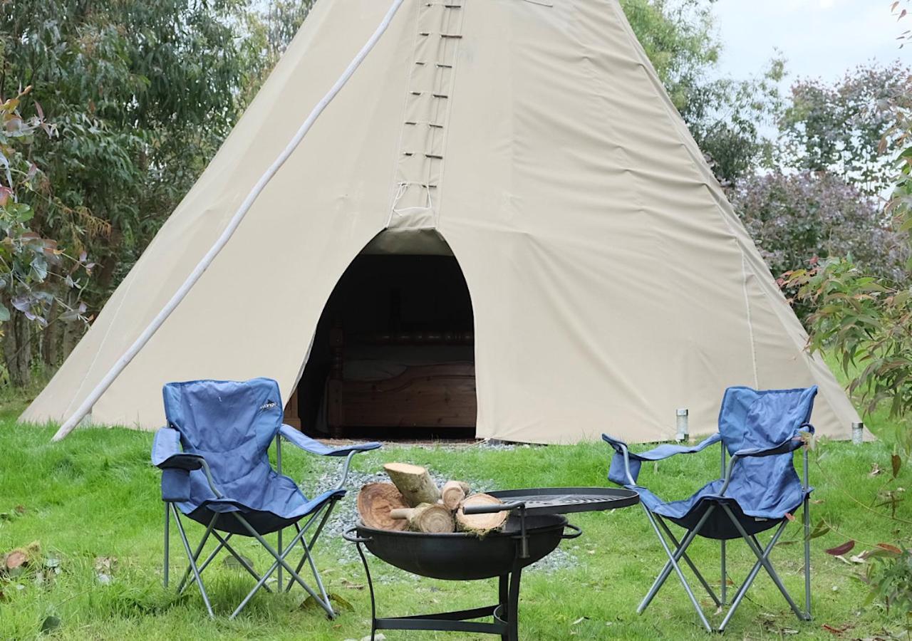 Отель Gumtree Tipis Bickington Экстерьер фото